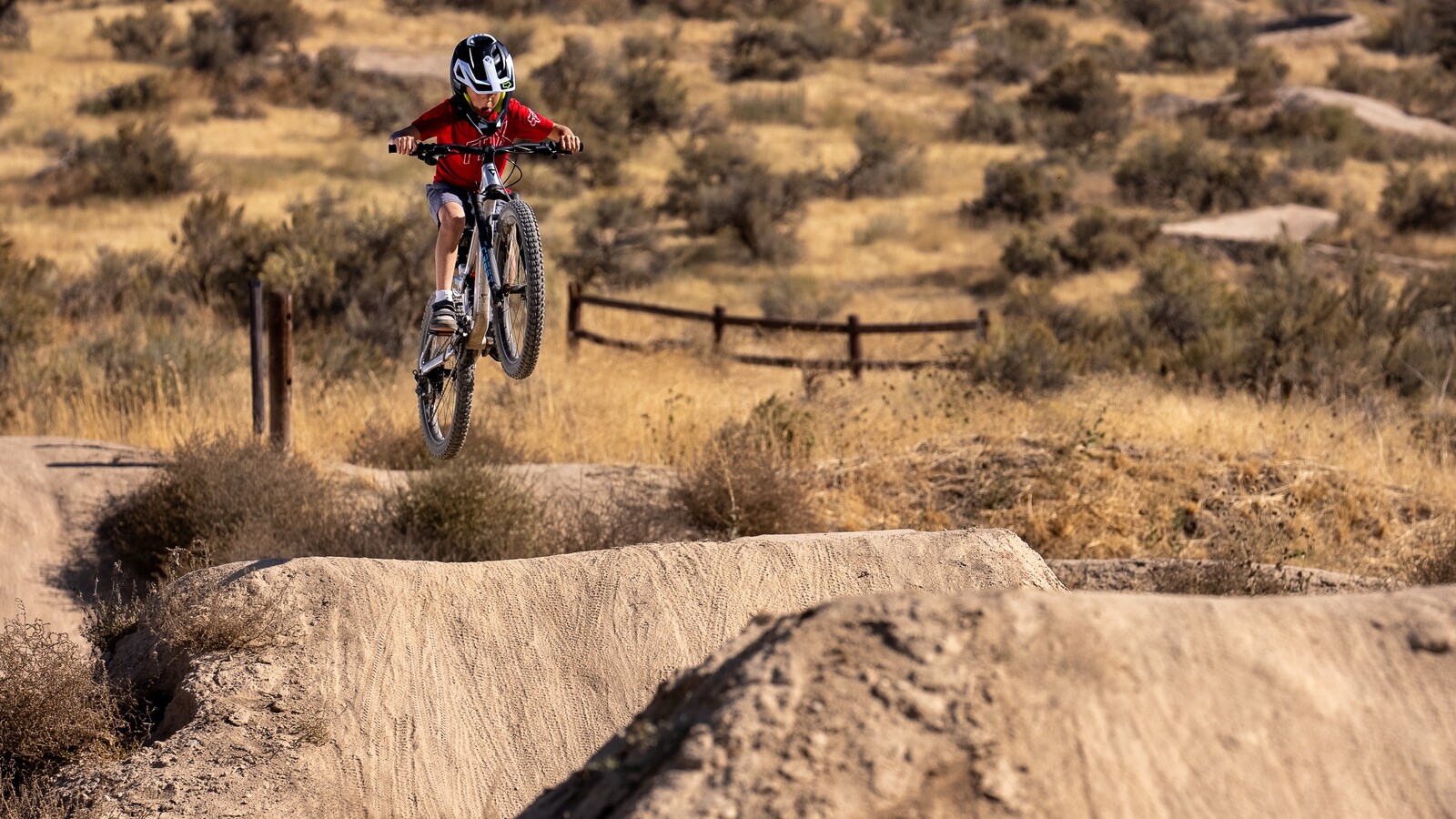 Giant Faith 24 Kids Mountain Bike Review-09.jpg?VersionId=yFlCvdsG83G9lMIbqXzzuDGdWD
